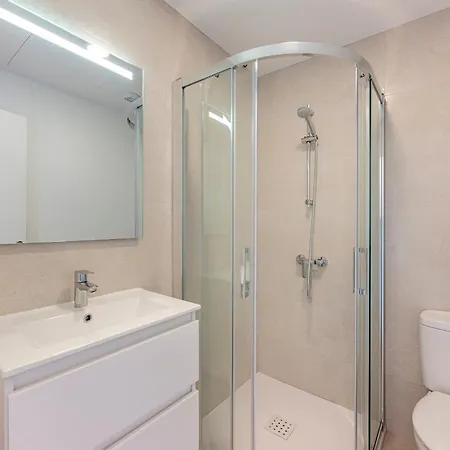 Primero En Centro De Apartment
